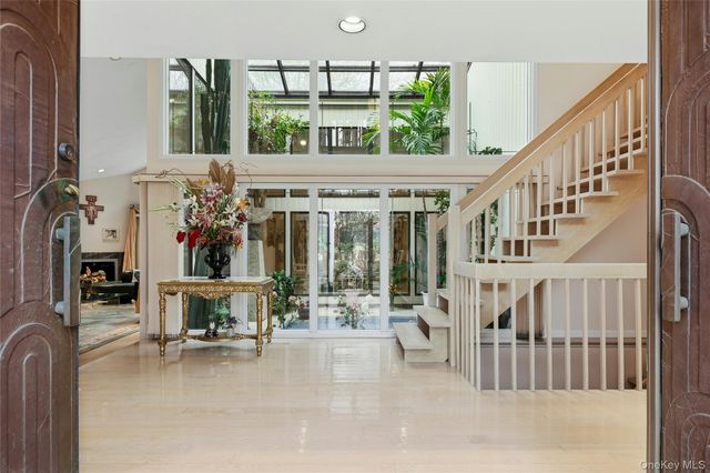 43 Bristol Drive, Manhasset, NY 11030