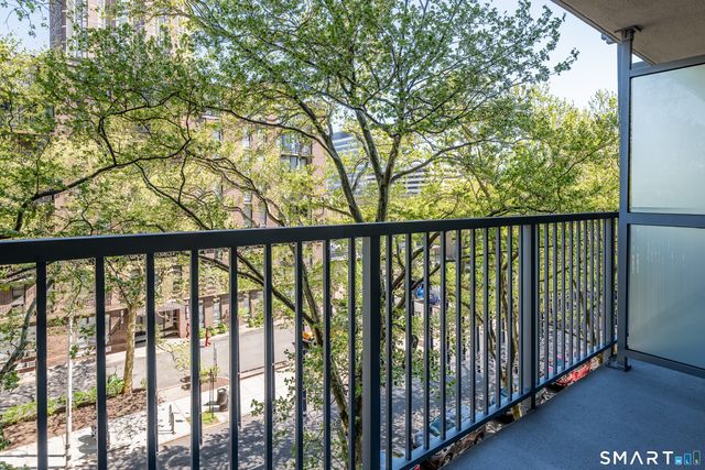 100 York Street 5L, New Haven, CT 06510