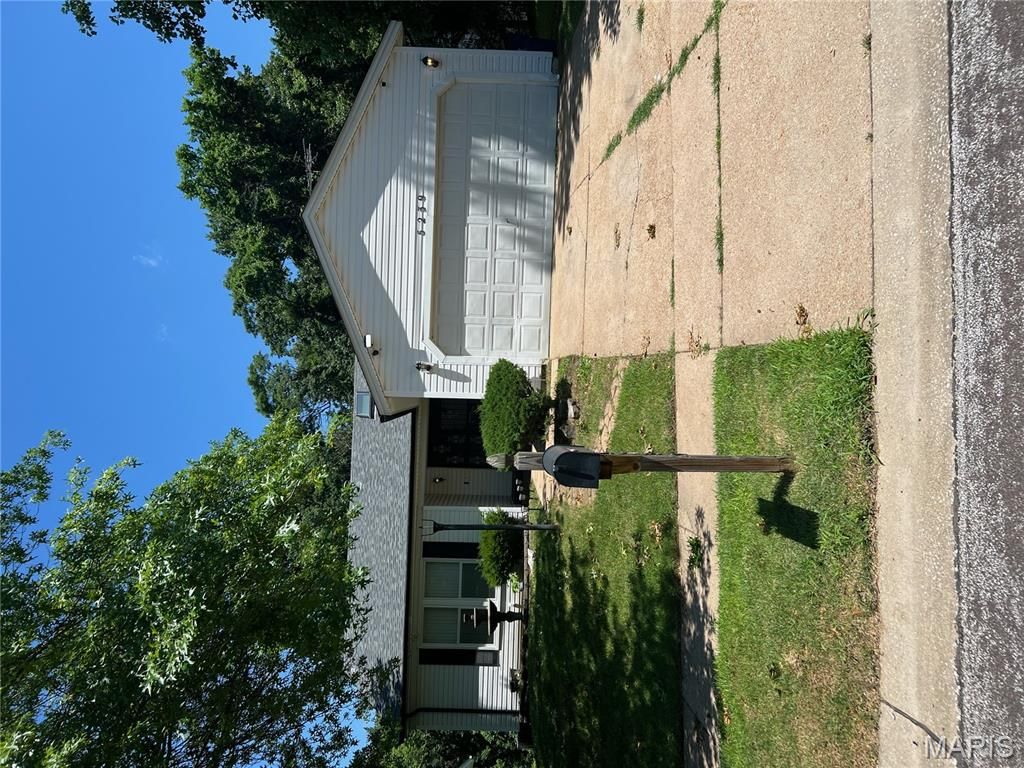 5239 Trailoaks Drive, Black Jack, MO 63033