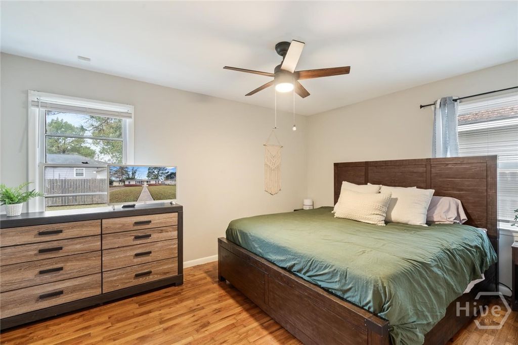 Image 12 of property listing at 325 Manor Drive, Savannah, GA 31404