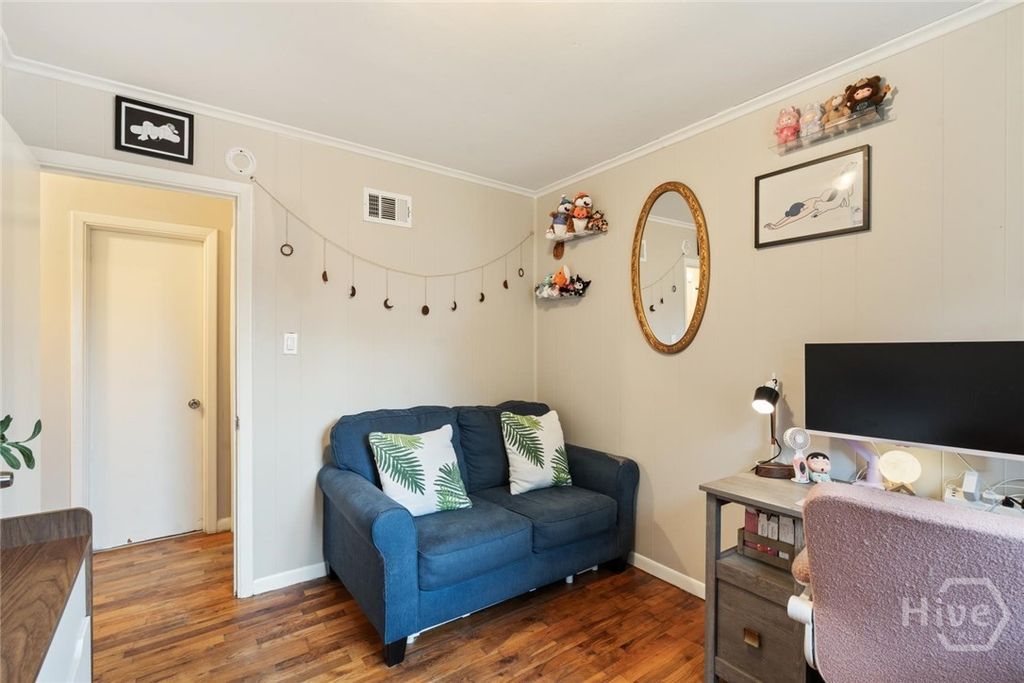 Image 15 of property listing at 325 Manor Drive, Savannah, GA 31404