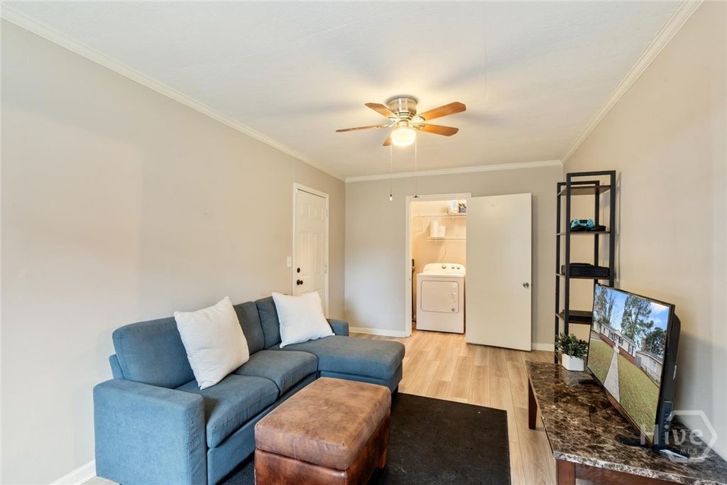 Image 19 of property listing at 325 Manor Drive, Savannah, GA 31404