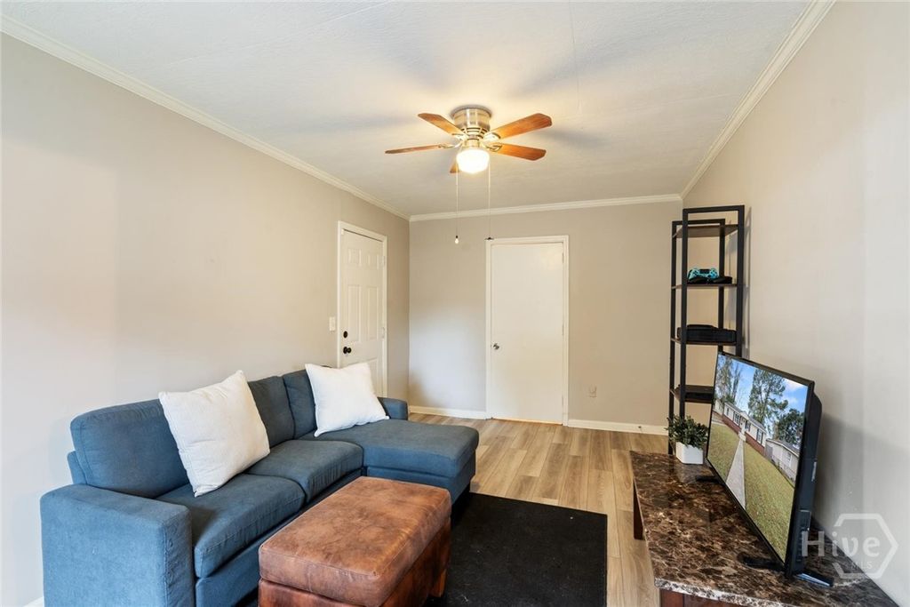 Image 20 of property listing at 325 Manor Drive, Savannah, GA 31404
