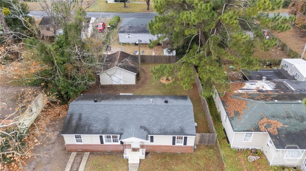 Image 30 of property listing at 325 Manor Drive, Savannah, GA 31404