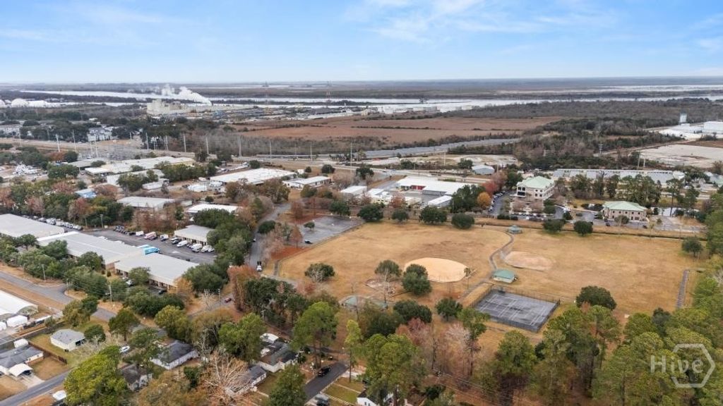 Image 35 of property listing at 325 Manor Drive, Savannah, GA 31404