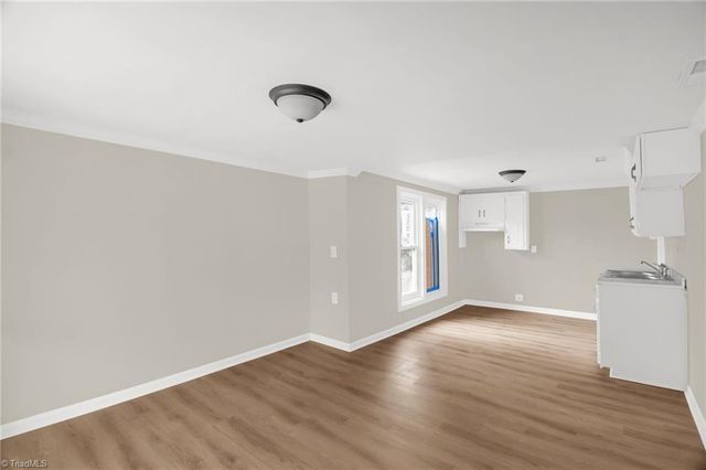 2400 Peachtree Street, Winston-salem, NC 27107