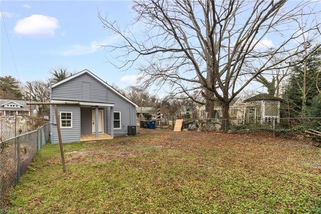 2400 Peachtree Street, Winston-salem, NC 27107