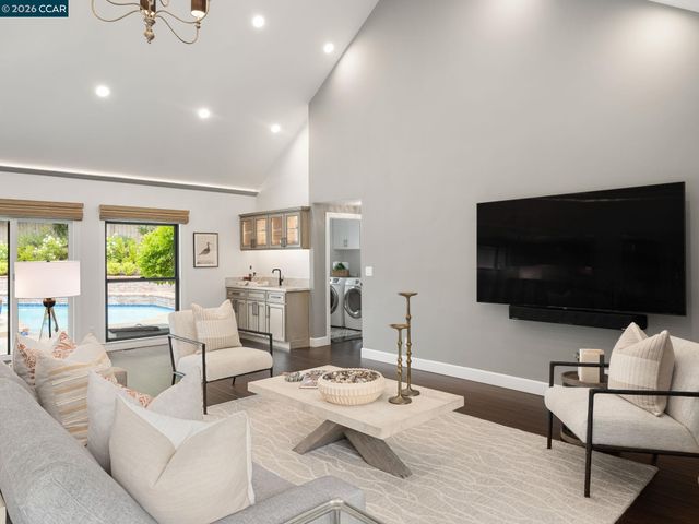 2705 Mossy Oak Dr, Danville, CA 94506