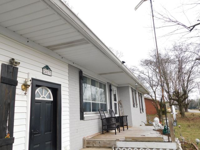 417 Old Highway 31 E, Bethpage, TN 37022