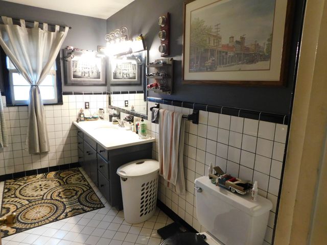 417 Old Highway 31 E, Bethpage, TN 37022