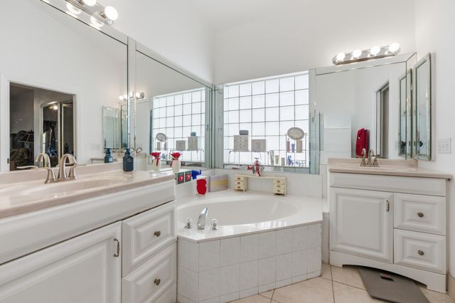 113 E Saratoga Blvd Boulevard E, Royal Palm Beach, FL 33411