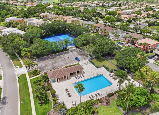 113 E Saratoga Blvd Boulevard E, Royal Palm Beach, FL 33411