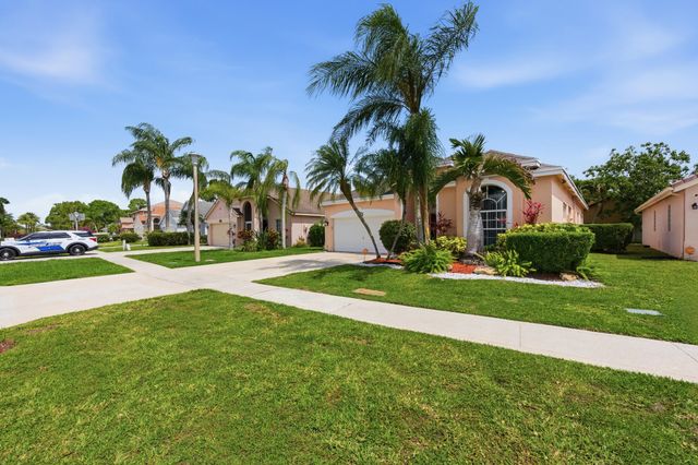 113 E Saratoga Blvd Boulevard E, Royal Palm Beach, FL 33411