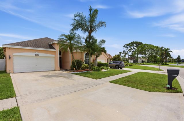 113 E Saratoga Blvd Boulevard E, Royal Palm Beach, FL 33411