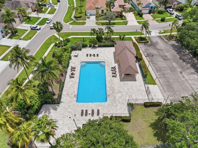 113 E Saratoga Blvd Boulevard E, Royal Palm Beach, FL 33411