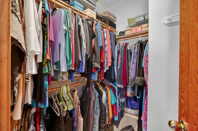 2461 Patricia Drive Bldg E, Urbandale, IA 50322