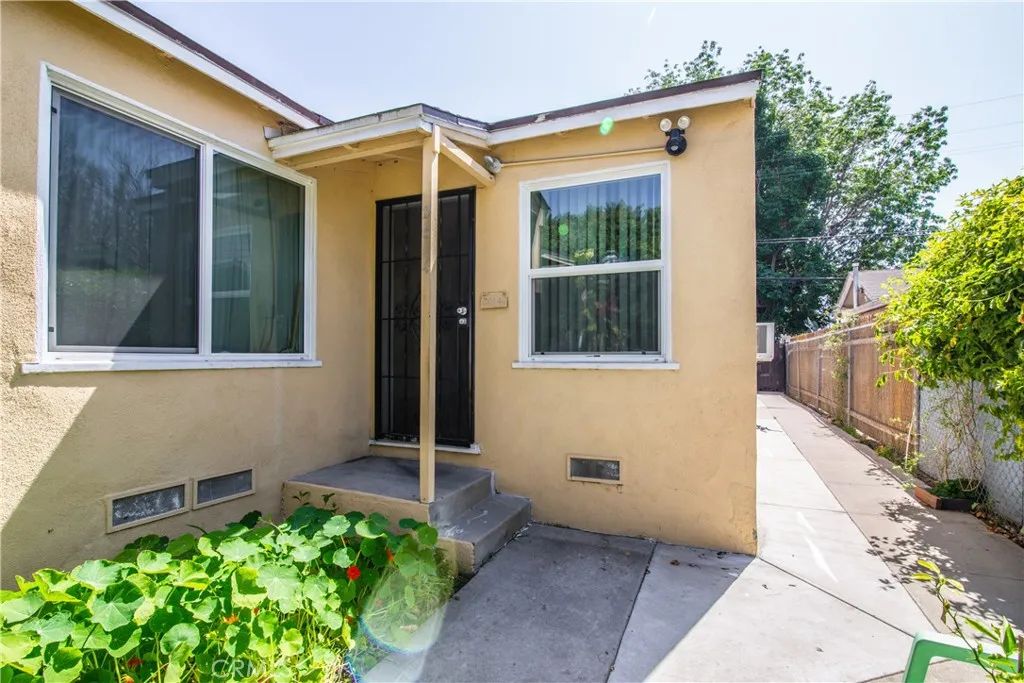 2614 E Spaulding, Long Beach, CA 90804