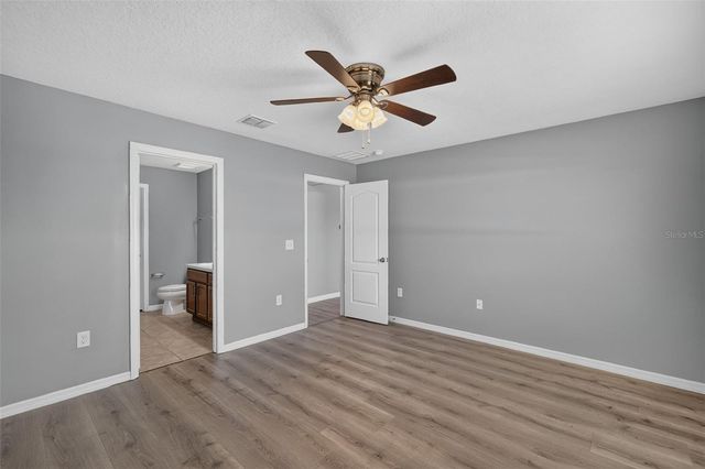 2465 BEGONIA STREET, Mascotte, FL 34753