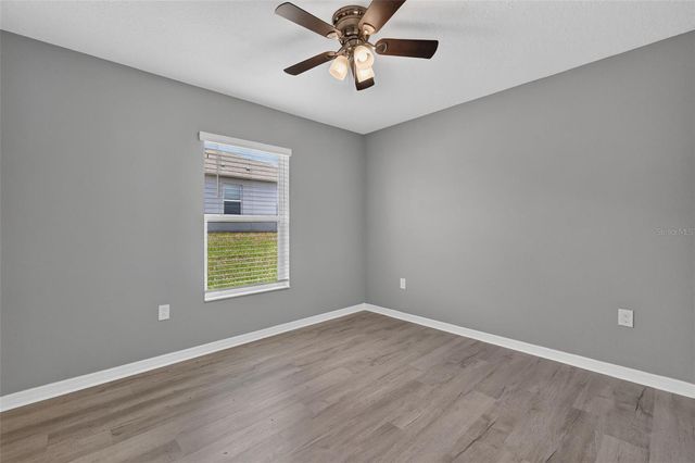 2465 BEGONIA STREET, Mascotte, FL 34753