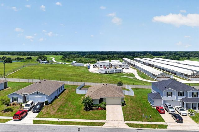 2465 BEGONIA STREET, Mascotte, FL 34753