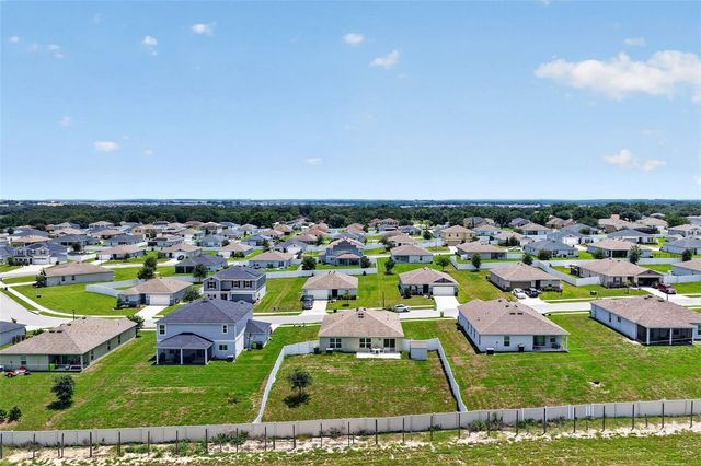 2465 BEGONIA STREET, Mascotte, FL 34753
