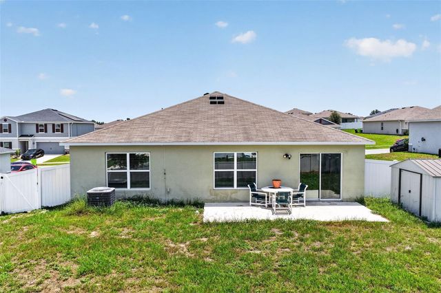 2465 BEGONIA STREET, Mascotte, FL 34753
