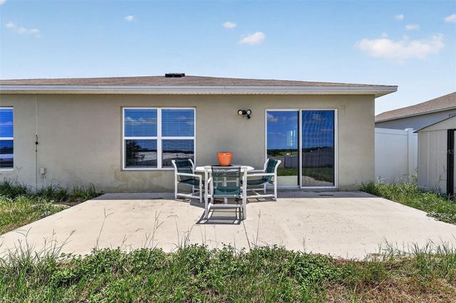 2465 BEGONIA STREET, Mascotte, FL 34753