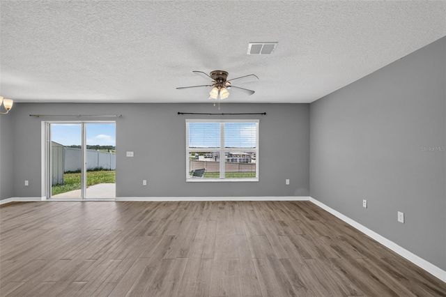 2465 BEGONIA STREET, Mascotte, FL 34753