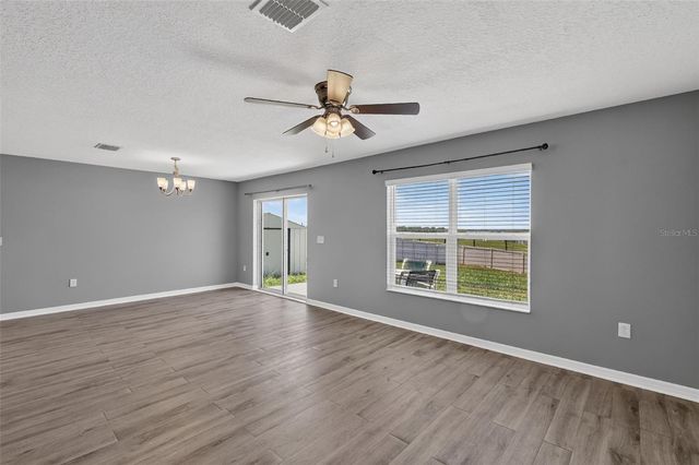 2465 BEGONIA STREET, Mascotte, FL 34753