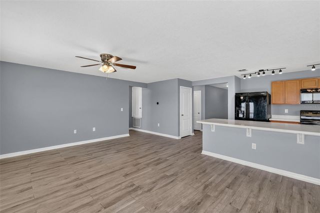 2465 BEGONIA STREET, Mascotte, FL 34753