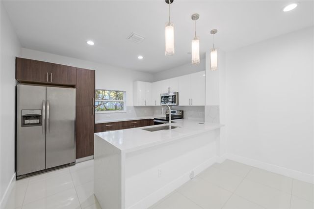 324 SW 14th Ct 324, Fort Lauderdale, FL 33315
