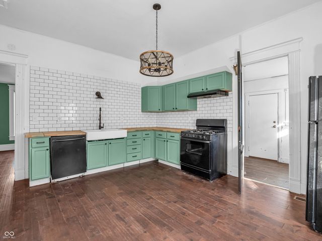 422 E Main Street, Lebanon, IN 46052