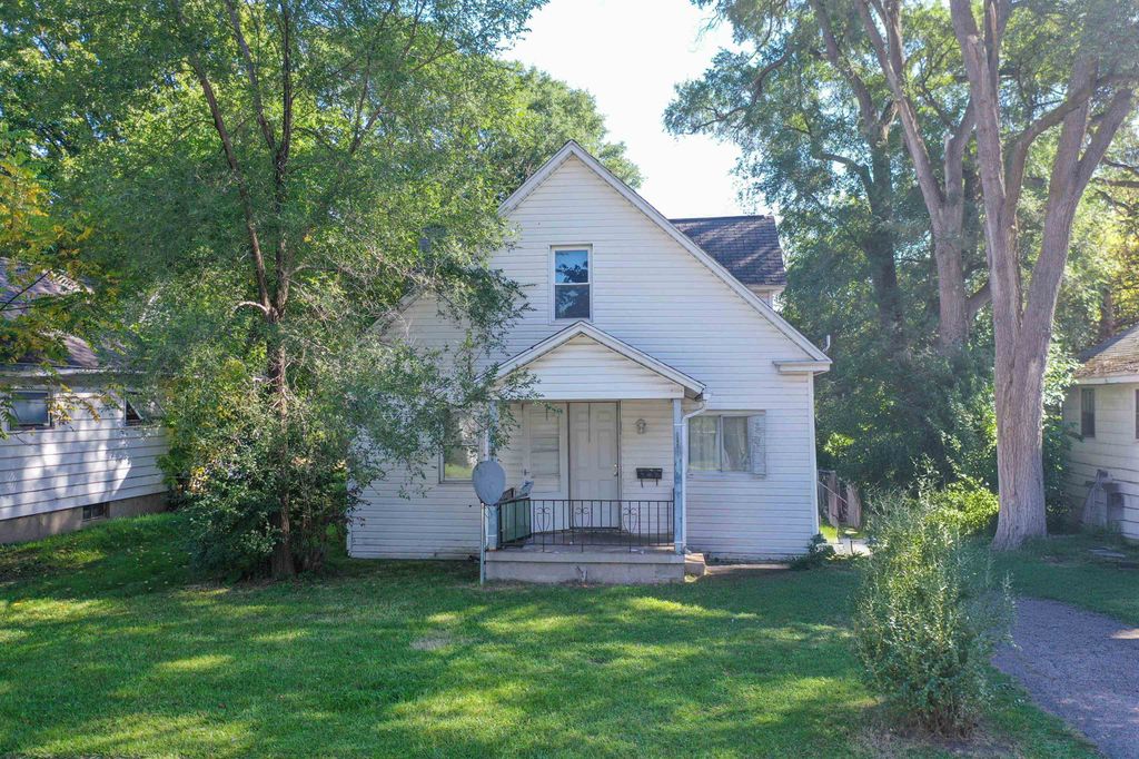 1932 Lowell Avenue Upper Unit, Saginaw, MI 48602