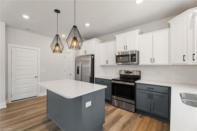 3934 Waterstone Court, Kernersville, NC 27284