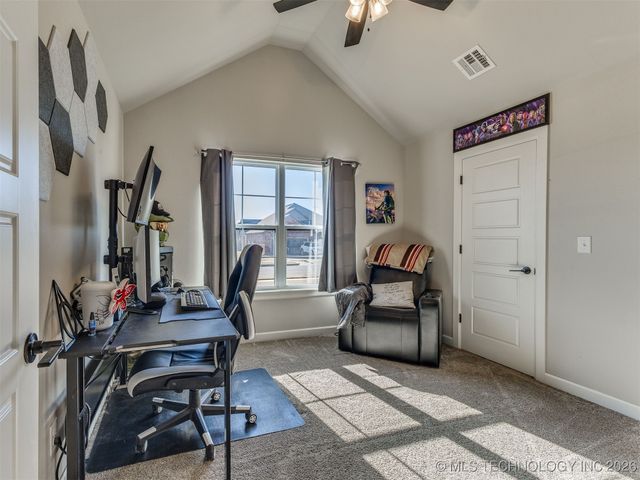 27605 E 108th Place S, Coweta, OK 74429