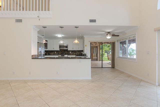 19921 NW 4th Street, Pembroke Pines, FL 33029