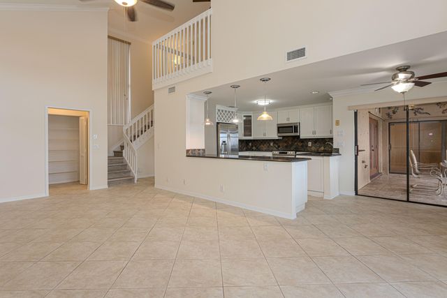 19921 NW 4th Street, Pembroke Pines, FL 33029