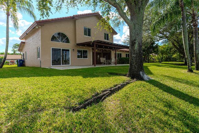 19921 NW 4th Street, Pembroke Pines, FL 33029