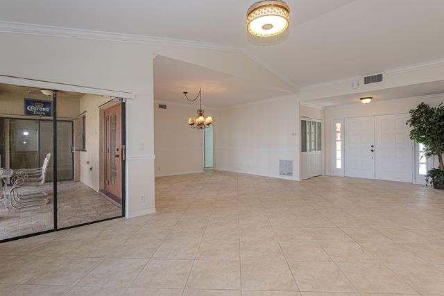 19921 NW 4th Street, Pembroke Pines, FL 33029