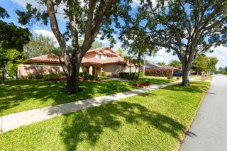 19921 NW 4th Street, Pembroke Pines, FL 33029