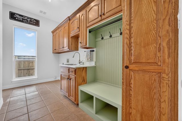 2007 Manor Way Drive, Mansfield, TX 76063