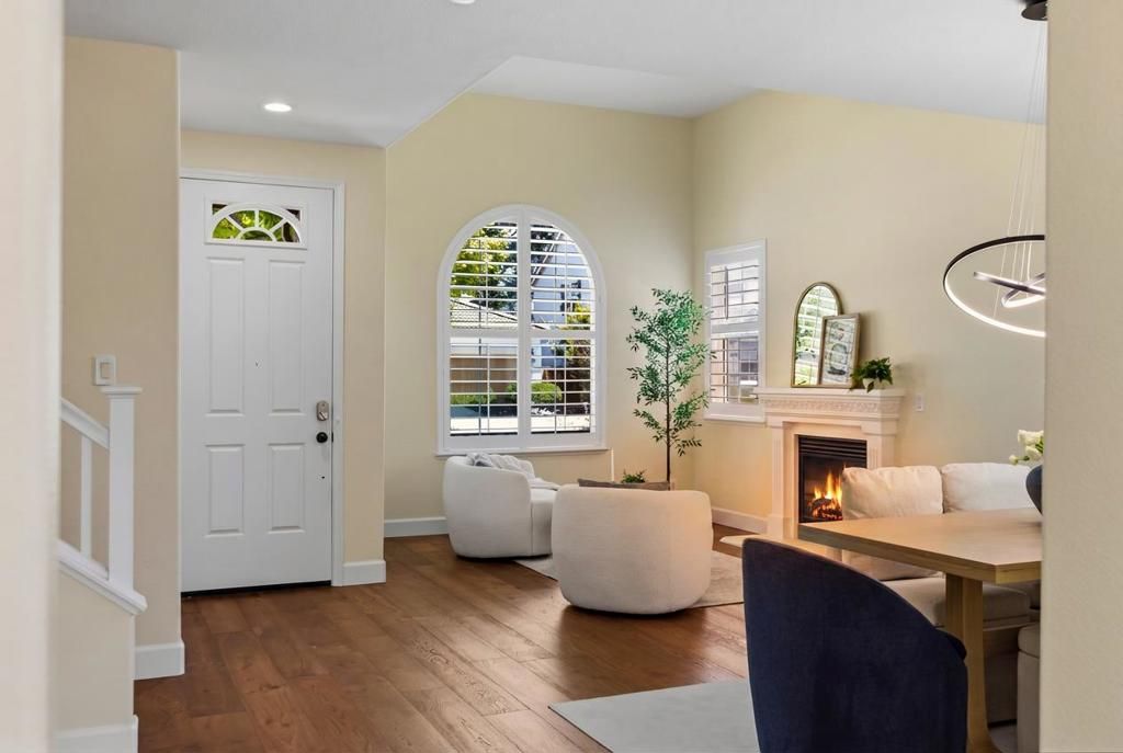 Image 3 of property listing at 4305 Peninsula Point Drive, Seaside, CA 93955