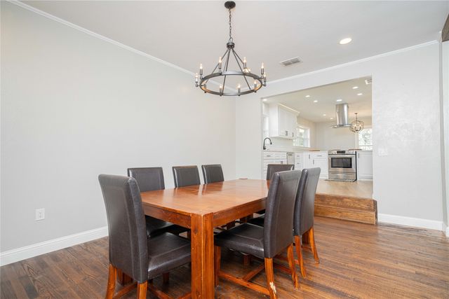 812 E 1st, Hughes Springs, TX 75656