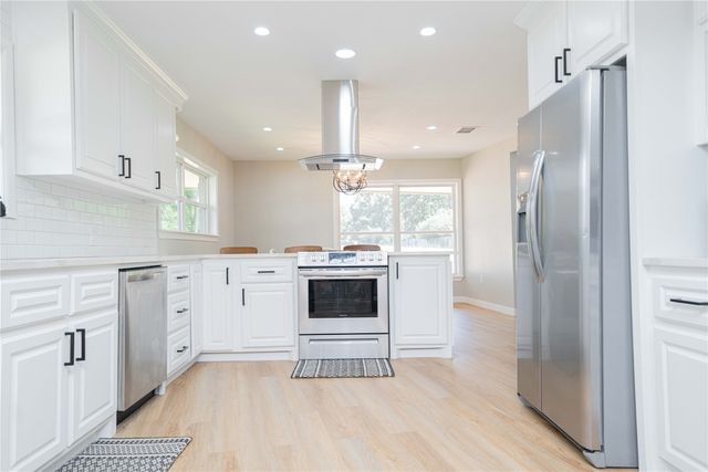 812 E 1st, Hughes Springs, TX 75656