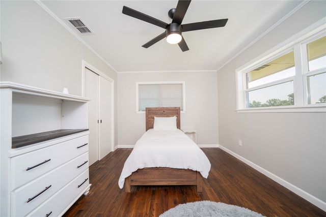 812 E 1st, Hughes Springs, TX 75656