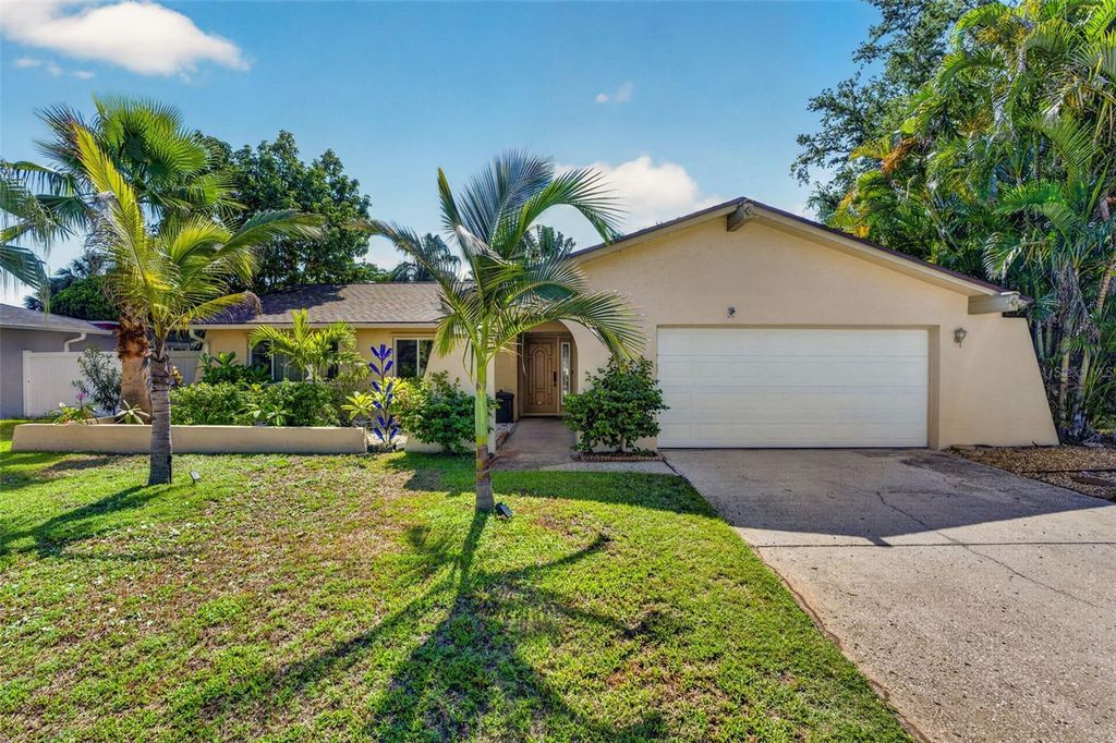 Image 1 of property listing at 9259 119TH WAY, Seminole, FL 33772