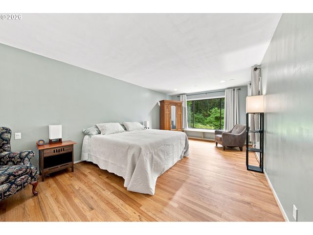 1111 Sw CORONADO St, Portland, OR 97219
