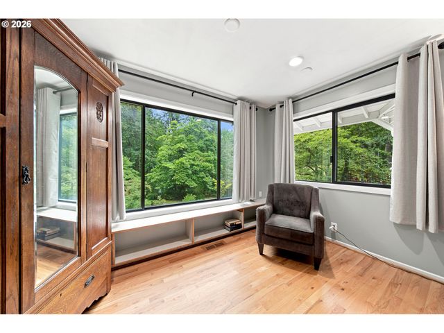 1111 Sw CORONADO St, Portland, OR 97219