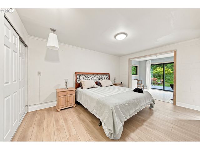 1111 Sw CORONADO St, Portland, OR 97219