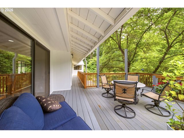 1111 Sw CORONADO St, Portland, OR 97219